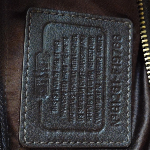 Coach Ashley Signature F19766 (Used) - Picture 3 of 5